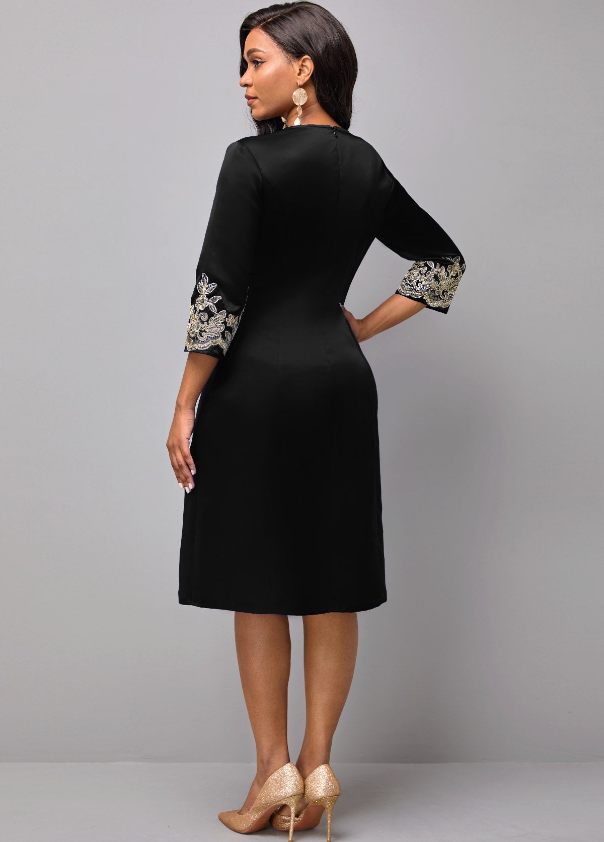 3/4 Sleeve Round Neck Embroidered Dress