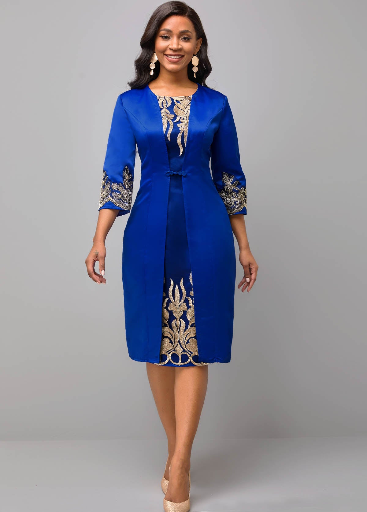 Round Neck 3/4 Sleeve Embroidered Dress